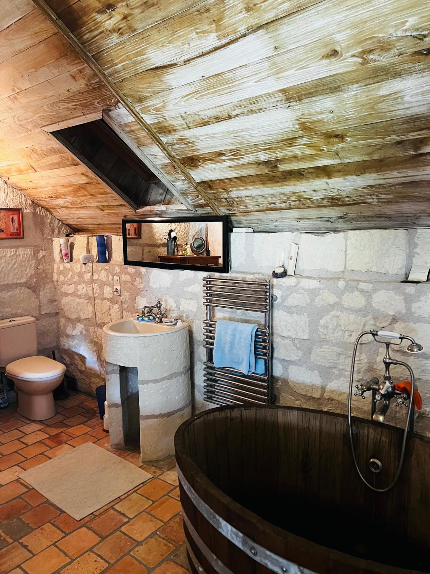 Chateau De La Thibaudiere - Chambre Du Tonneau Allonnes  Zewnętrze zdjęcie