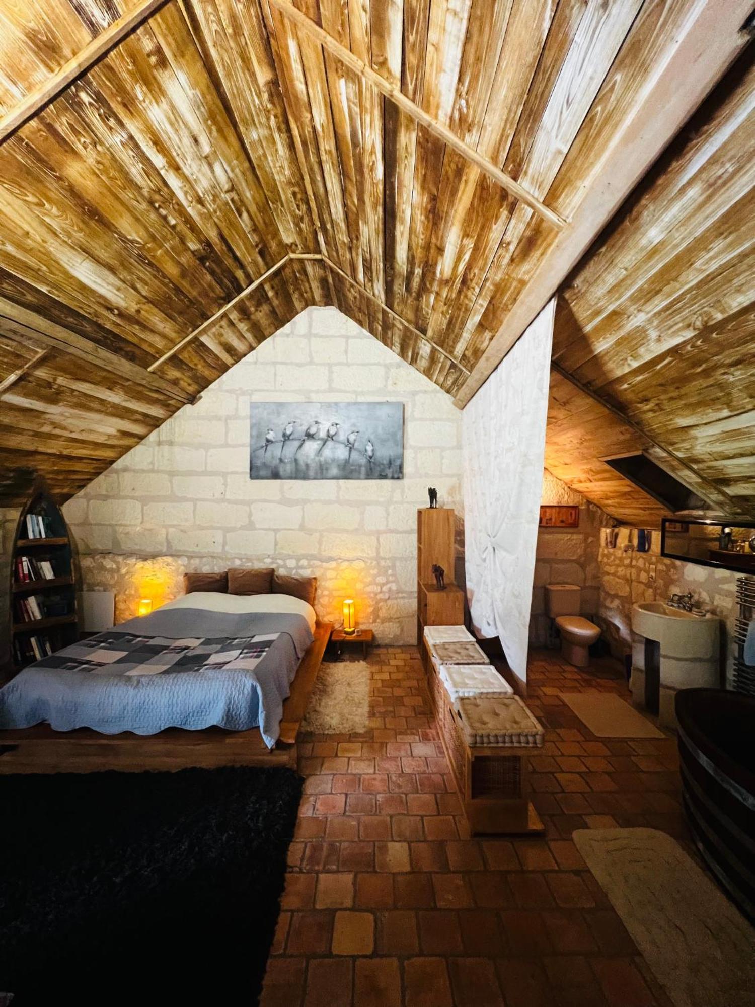 Chateau De La Thibaudiere - Chambre Du Tonneau Allonnes  Zewnętrze zdjęcie