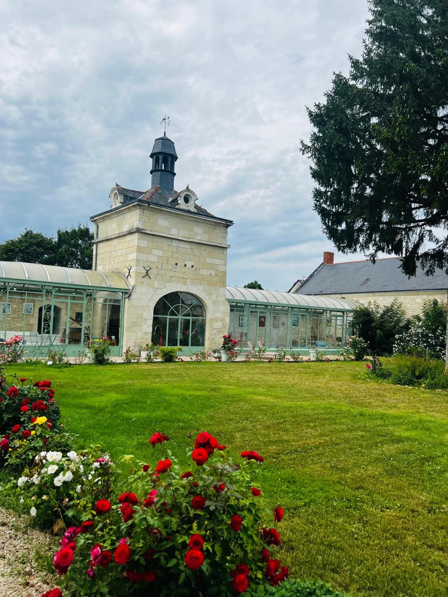 Chateau De La Thibaudiere - Chambre Du Tonneau Allonnes  Zewnętrze zdjęcie